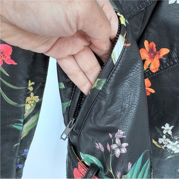 EUC Bagatelle Floral Moto Jacket - Picture 9 of 12